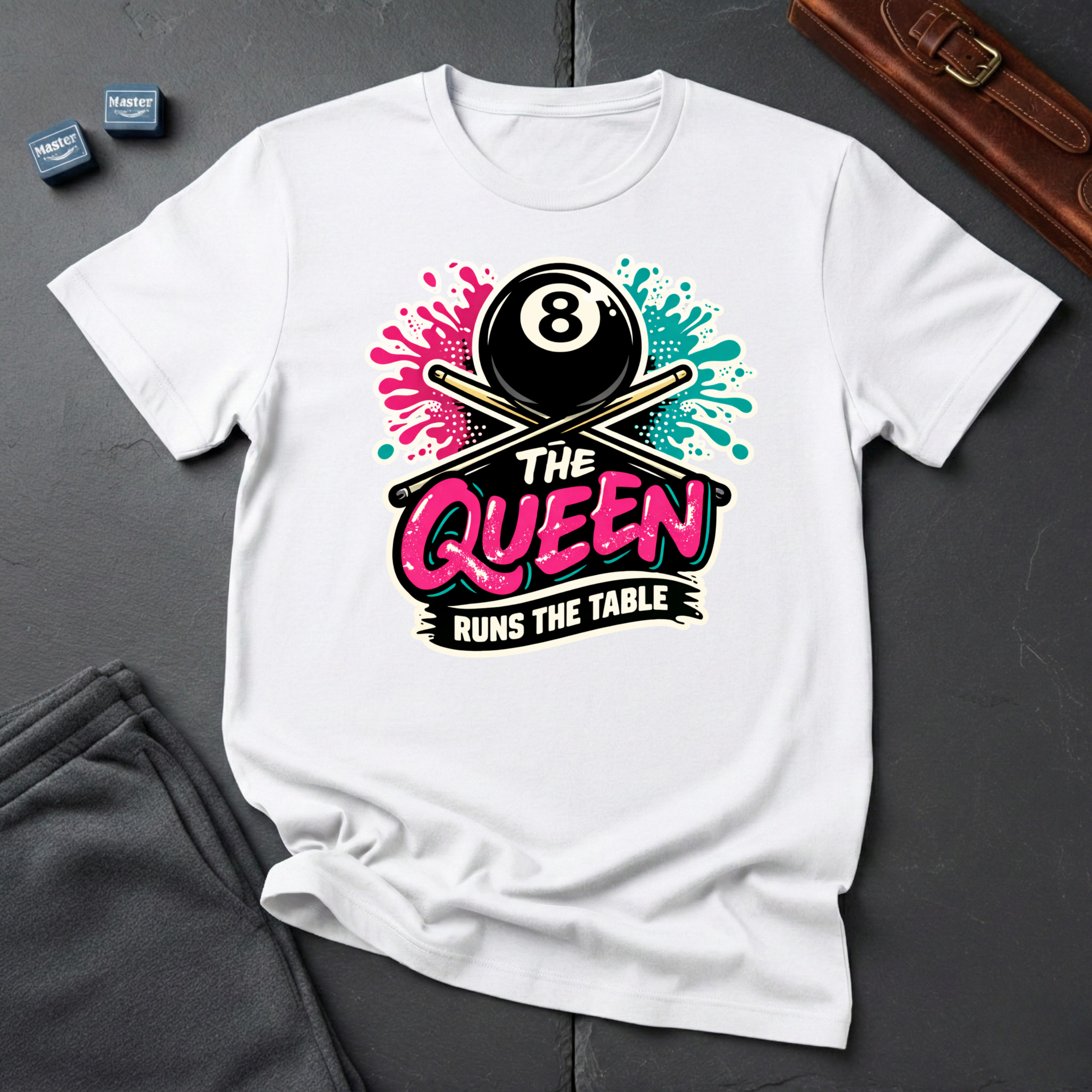 The queen runs T-shirt